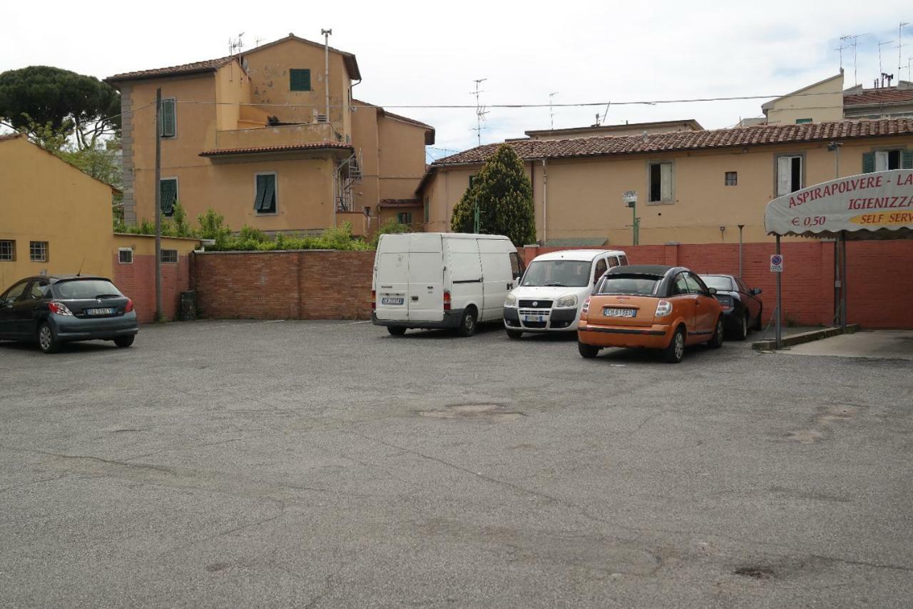 Hotel Houston Livorno - Struttura Esclusivamente Turistica - Not For Business Or Workers المظهر الخارجي الصورة