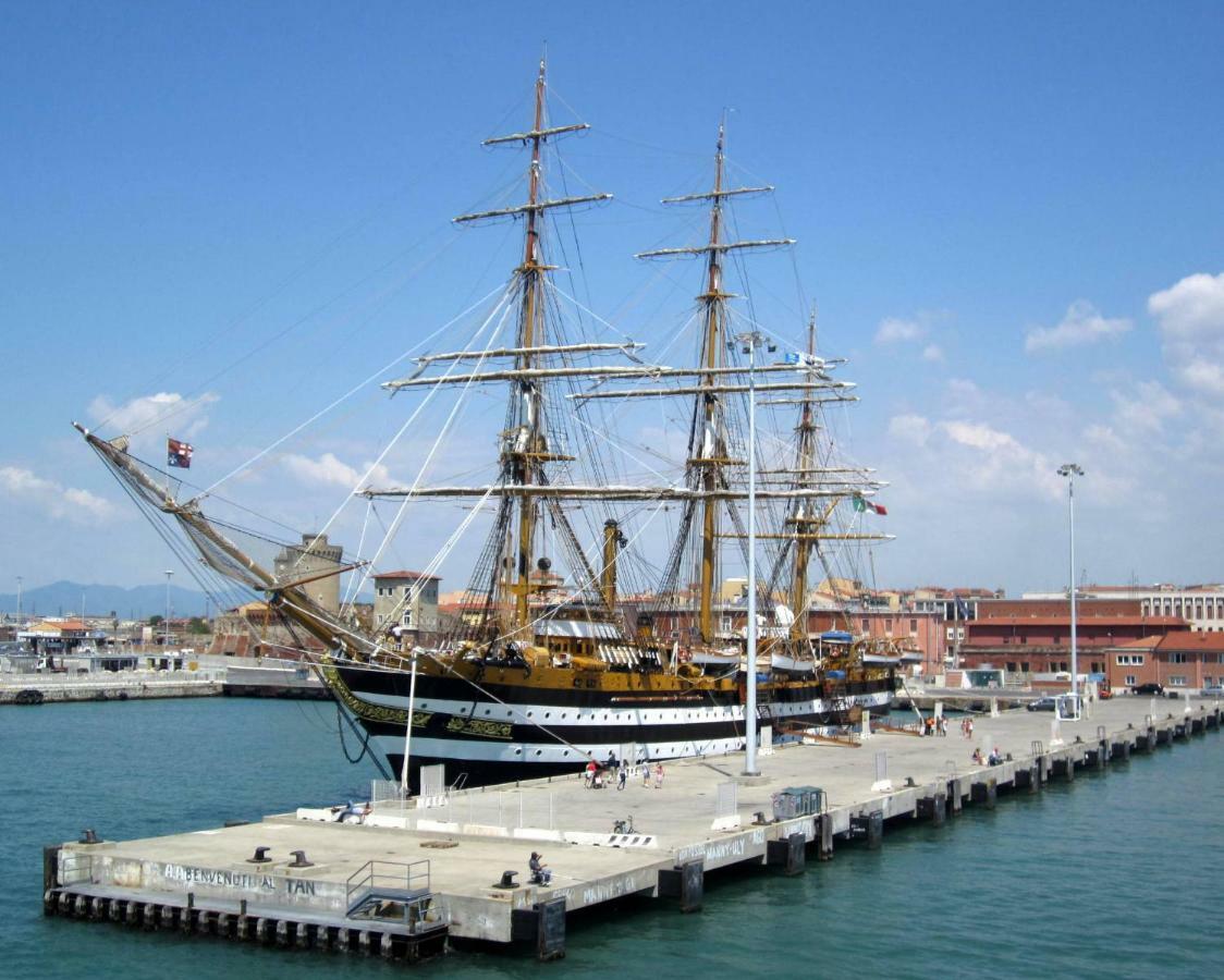 Hotel Houston Livorno - Struttura Esclusivamente Turistica - Not For Business Or Workers المظهر الخارجي الصورة