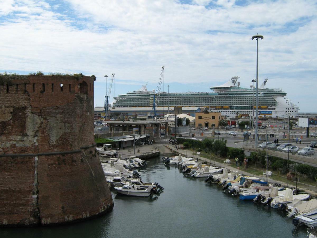 Hotel Houston Livorno - Struttura Esclusivamente Turistica - Not For Business Or Workers المظهر الخارجي الصورة