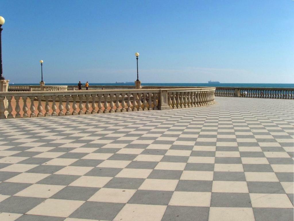 Hotel Houston Livorno - Struttura Esclusivamente Turistica - Not For Business Or Workers المظهر الخارجي الصورة